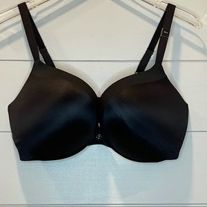 Victoria’s Secret Push Up Bra size 38DD NWT